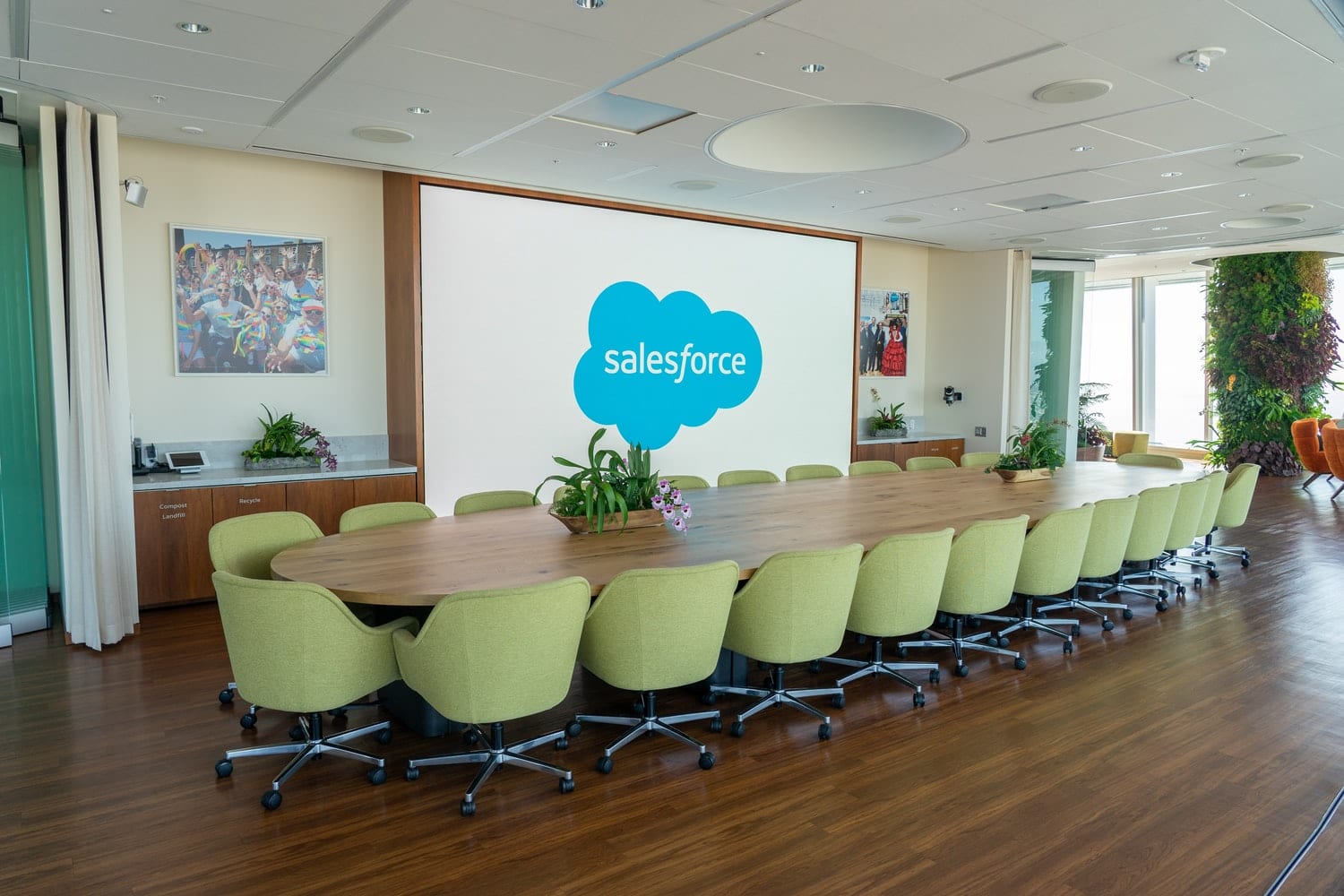Should You Hire A Meeting Planner J Shay Event Solutions
